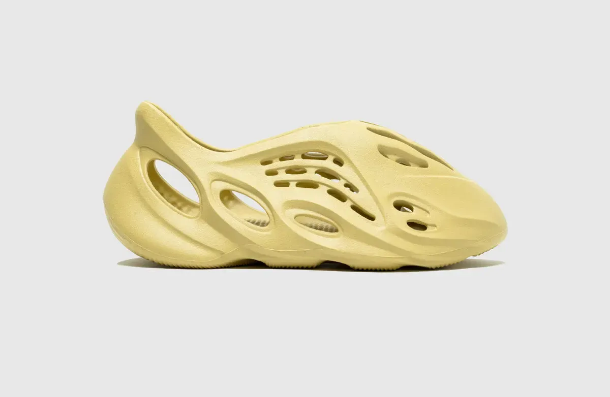 adidas Yeezy Foam RNNR Sulfur