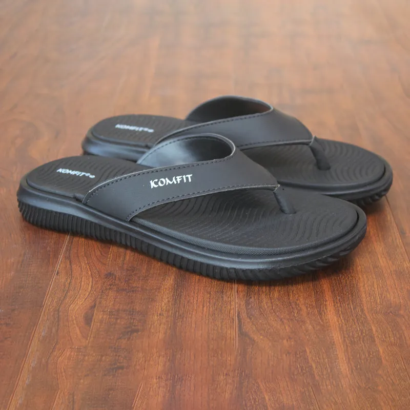 Black slipper for men