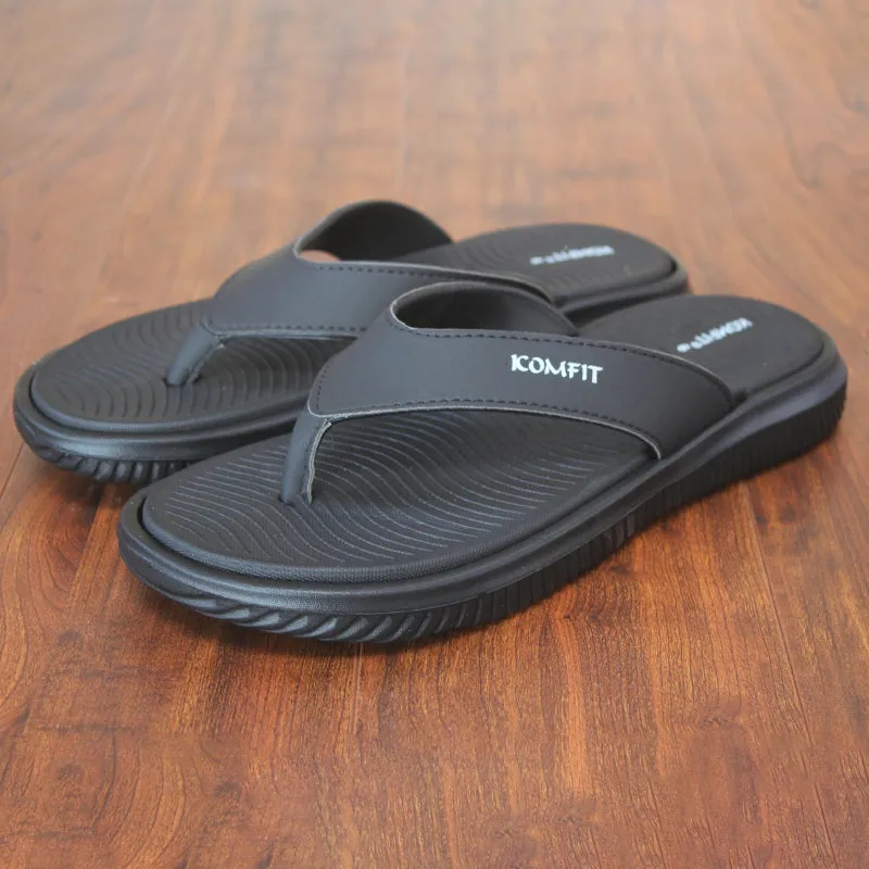 Black slipper for men