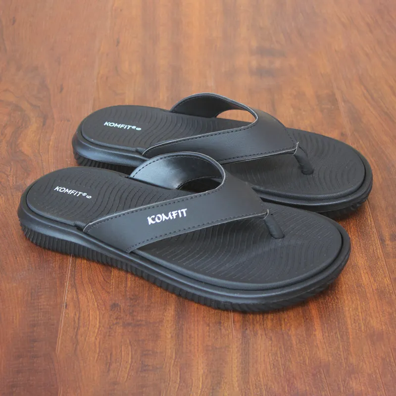 Black slipper for men
