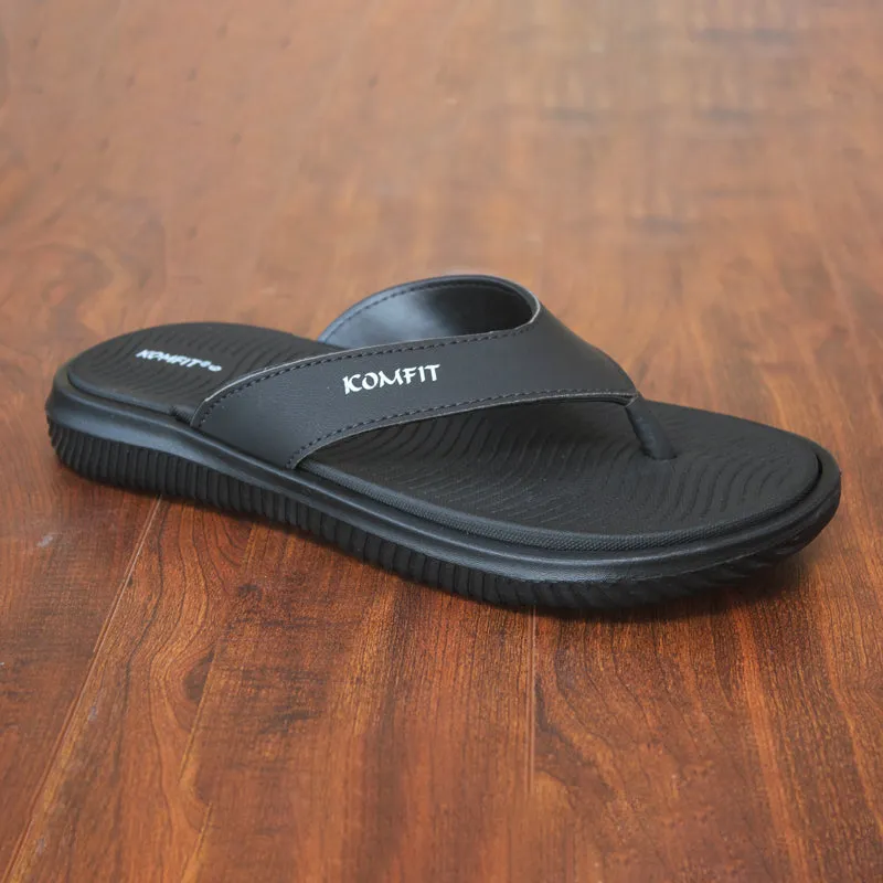 Black slipper for men