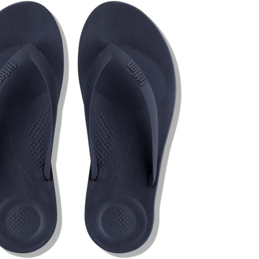 Fit Flop MEN'S iQUSHION ERGONOMIC FLIP-FLOPS Sandals