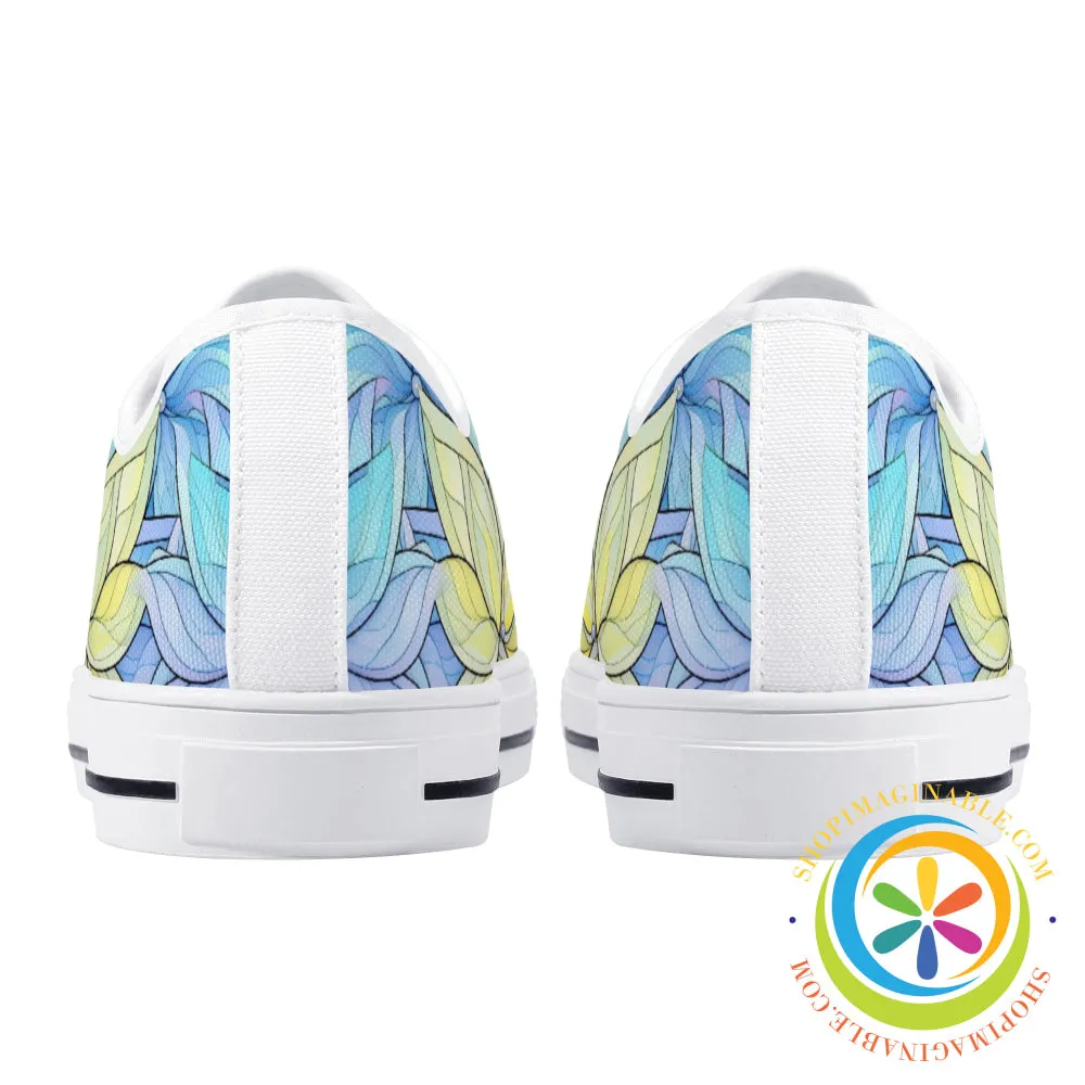 Striking Floral Ladies Low Top Canvas Shoes