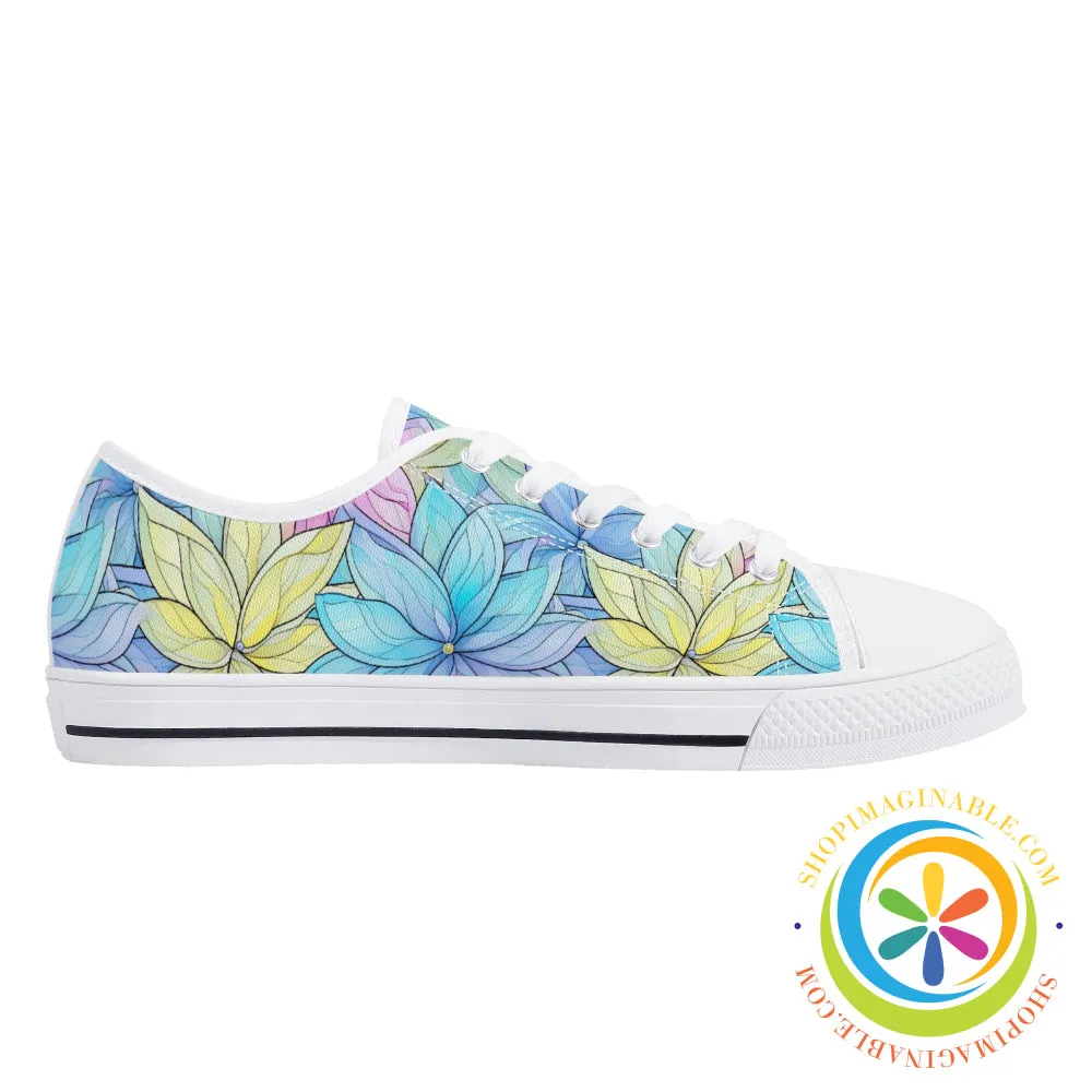 Striking Floral Ladies Low Top Canvas Shoes