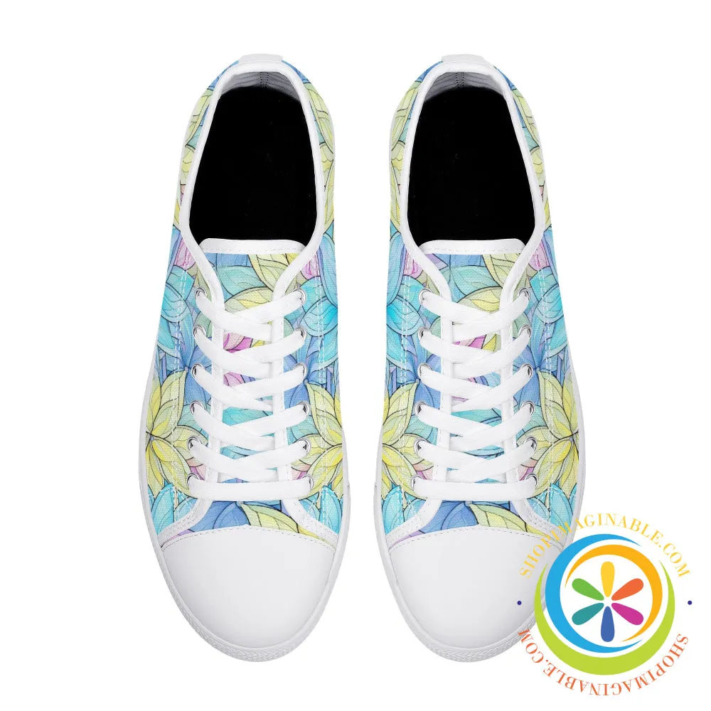 Striking Floral Ladies Low Top Canvas Shoes