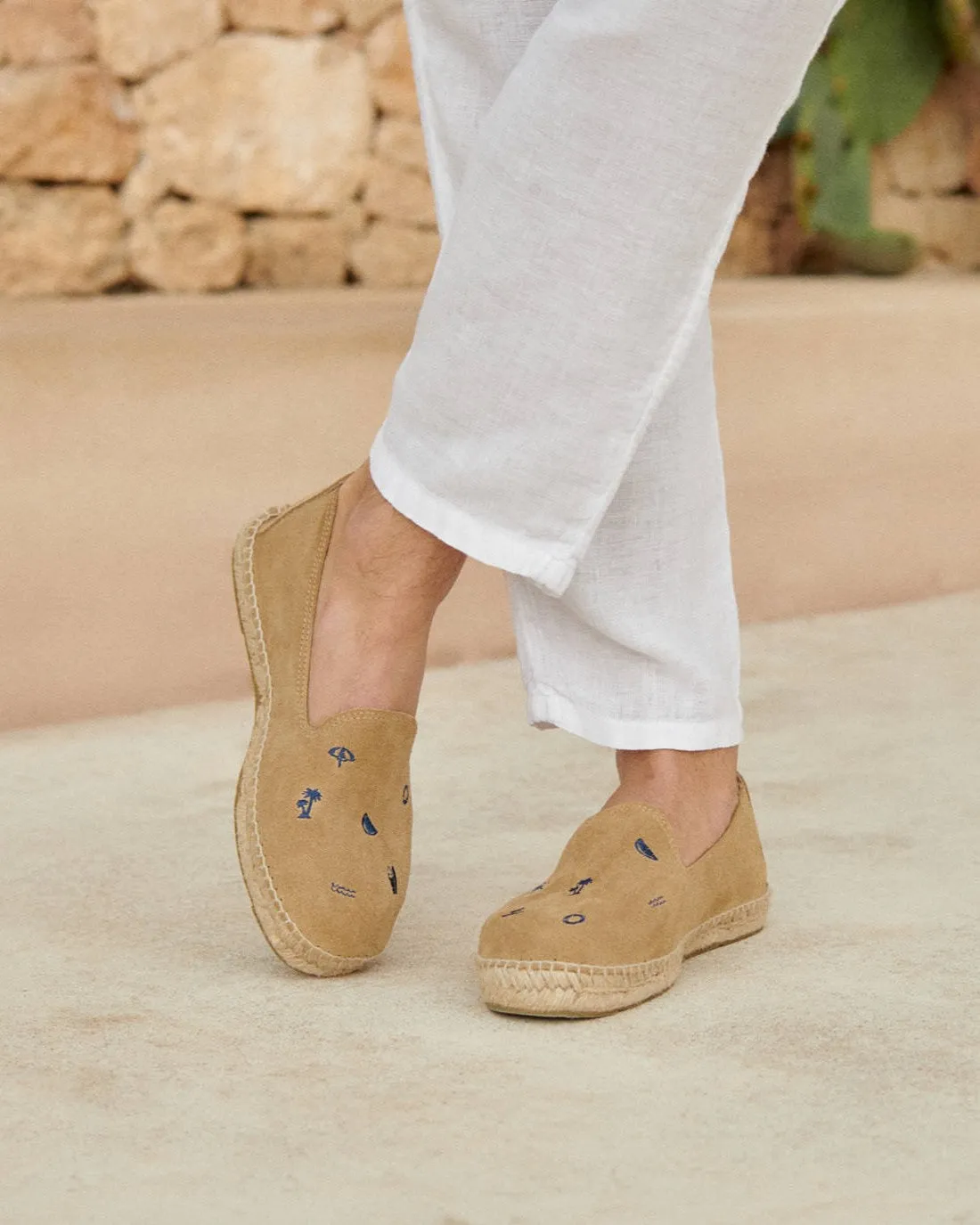 Suede Embroidered Espadrilles - Z56C0 - Palm Springs Washed Beige and Navy Summer Strickers