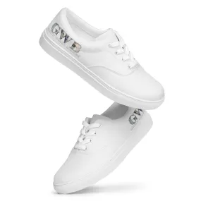 Women’s lace-up canvas shoes